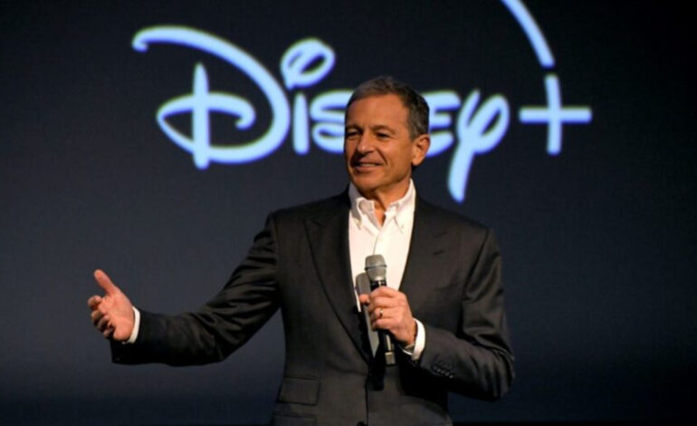 Disney renuncia al «activismo político» y anuncia una nueva visión: «Entretener y no llevar una agenda»