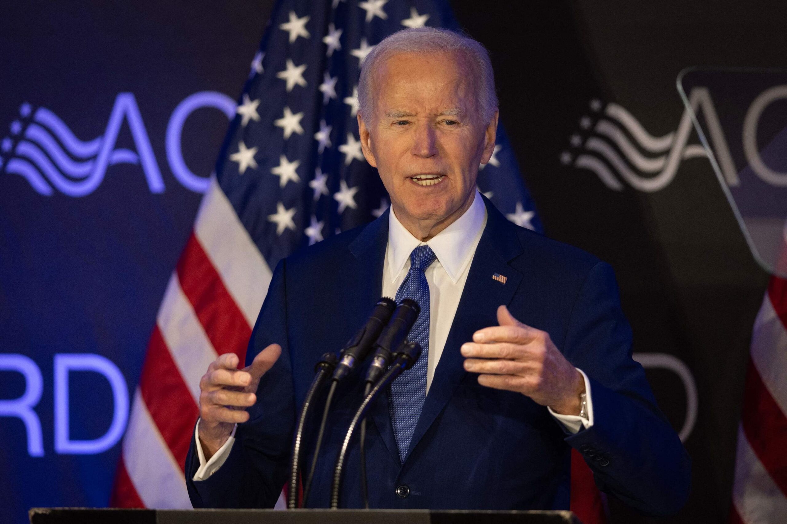 Biden aparece y denuncia «tanto daño y destrucción»