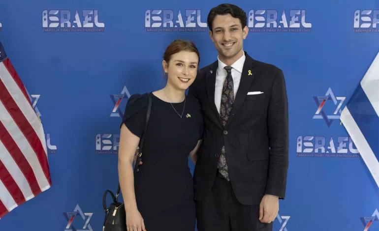 Dos empleados de la embajada israelí en EEUU son asesinados.