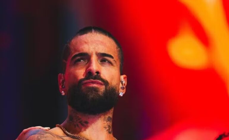 Polémico regaño de Maluma a una fan