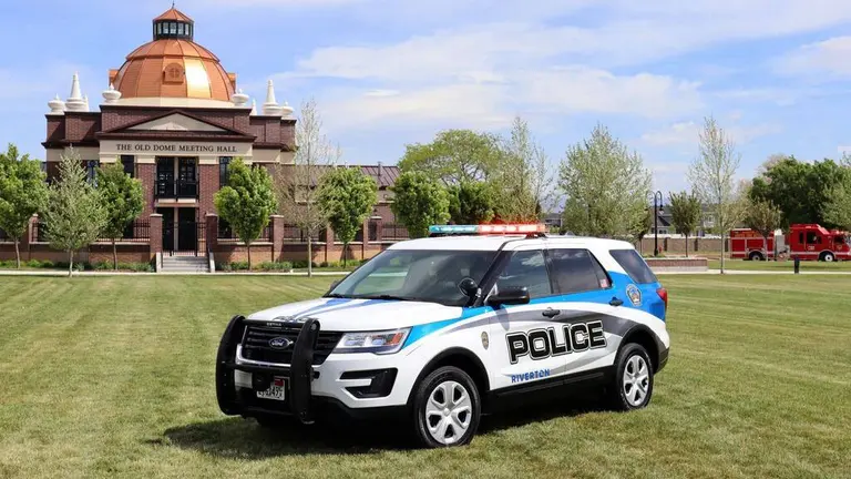 ICE y Policía de Riverton sellan alianza histórica