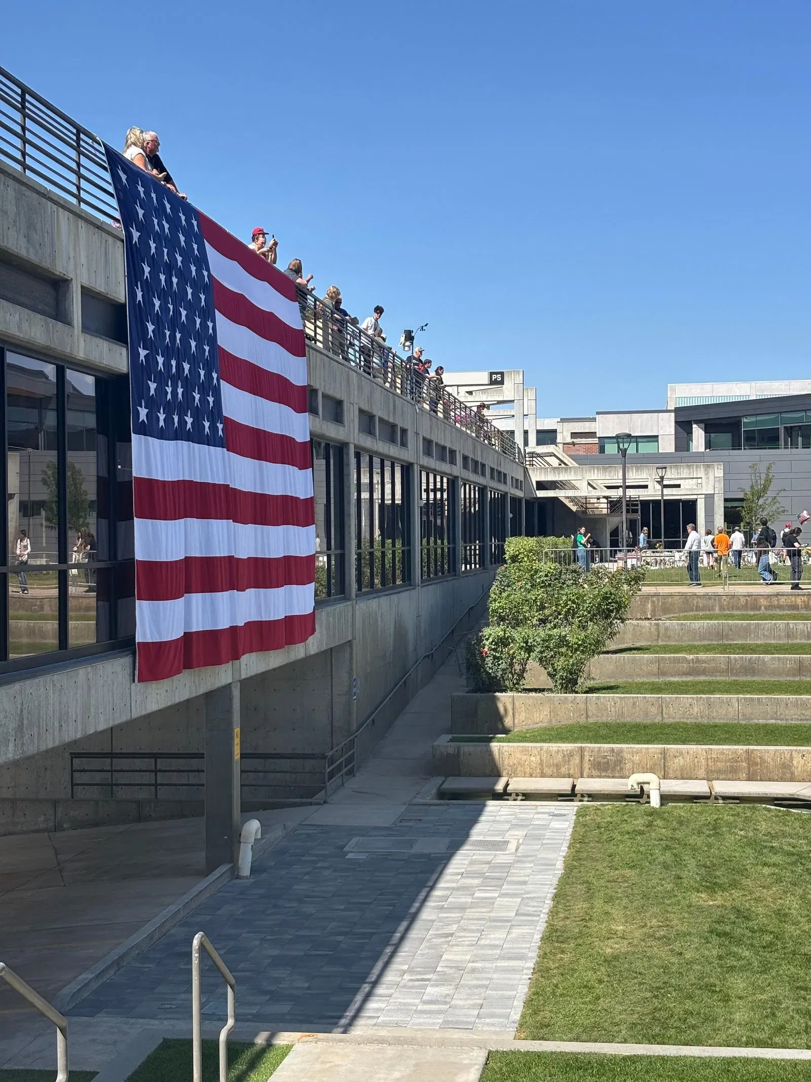 UVU levantará monumento en honor a Charlie Kirk