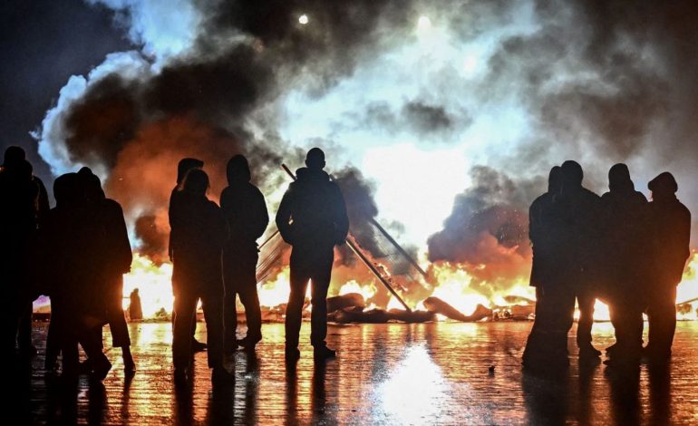 Francia arde por medidas económicas