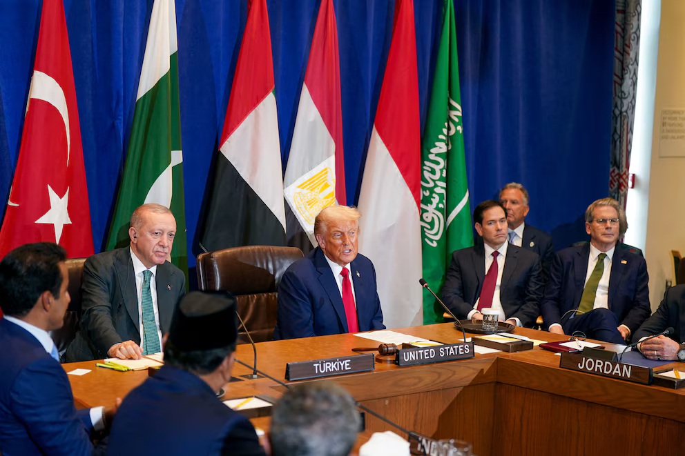 Trump reúne a líderes árabes por alto el fuego en Gaza