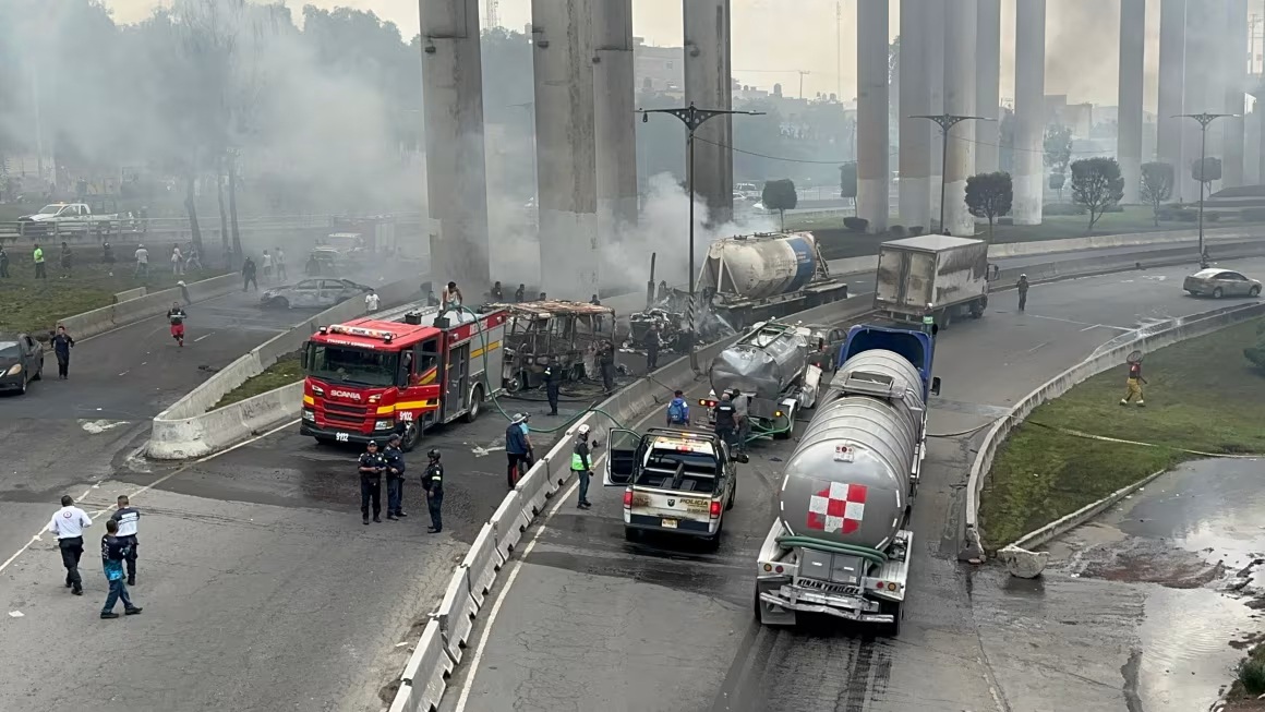 Camión de gas explota en CDMX y deja decenas de heridos