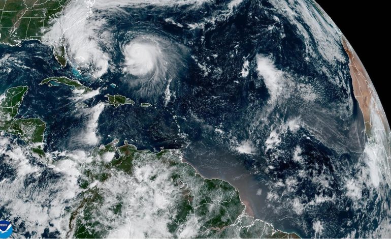 Imelda lleva lluvias al sureste de EE.UU.