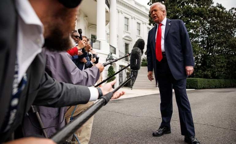 Trump no descarta atacar carteles en Venezuela