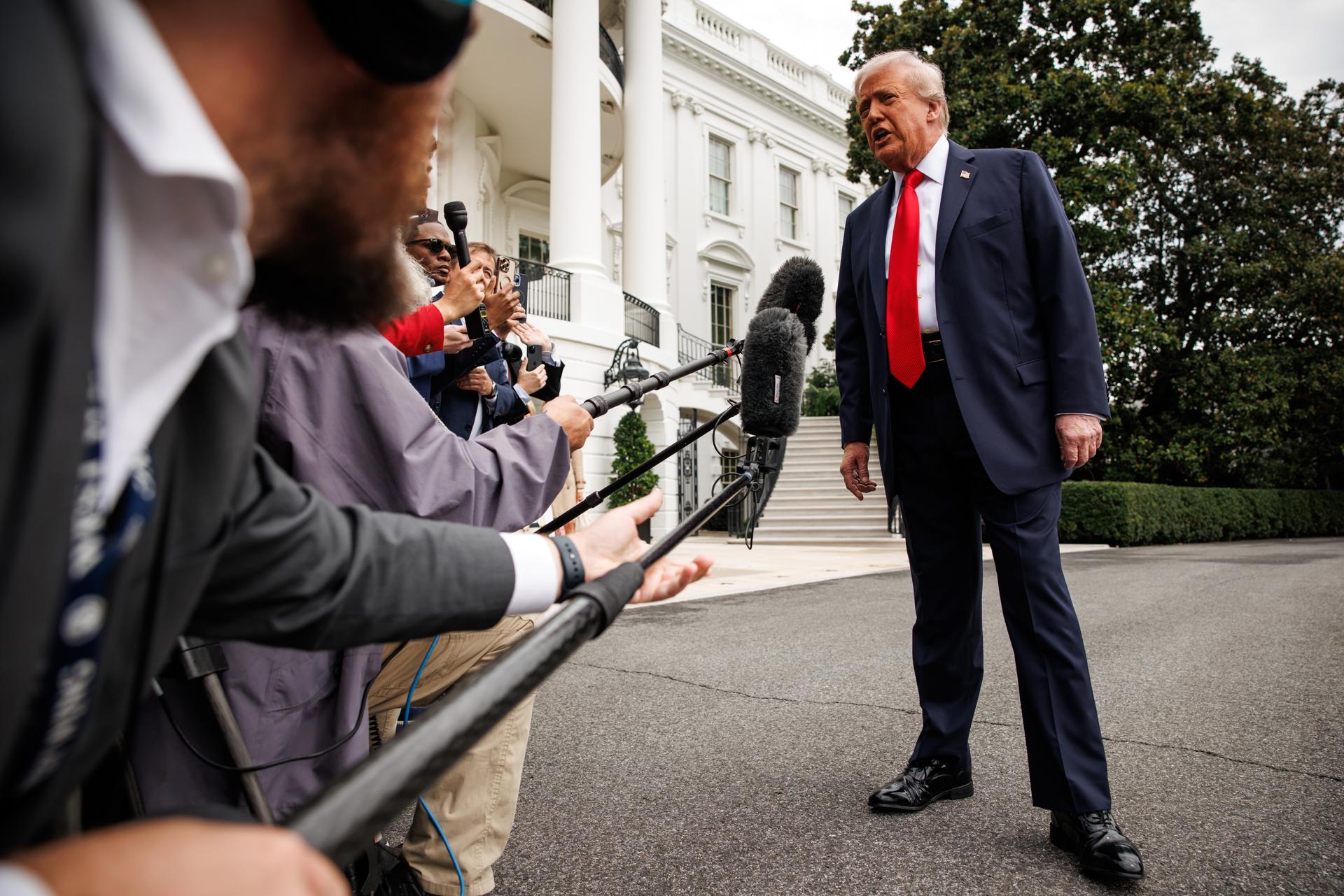Trump no descarta atacar carteles en Venezuela