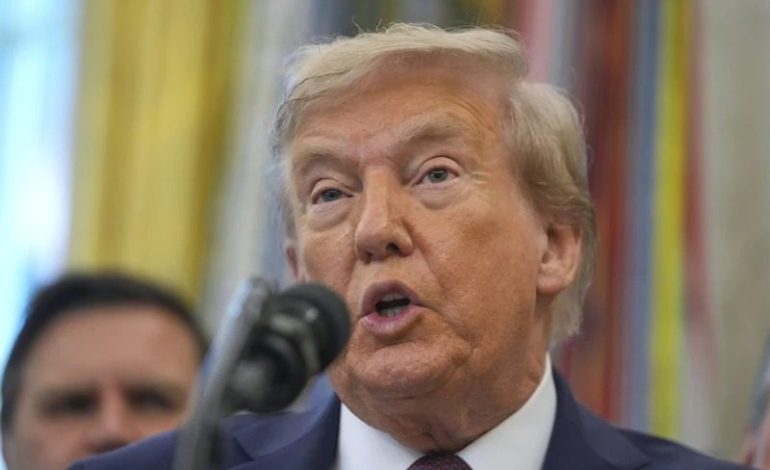 Trump anuncia golpe contra barco con drogas en el Mar Caribe