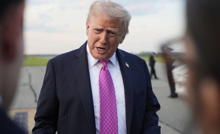 Trump abre puerta a nuevas medidas contra Maduro