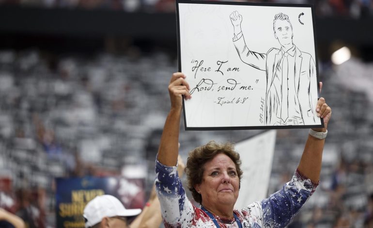 Homenaje multitudinario a Charlie Kirk