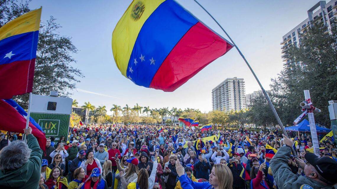 Trump activa portal de renovación del TPS