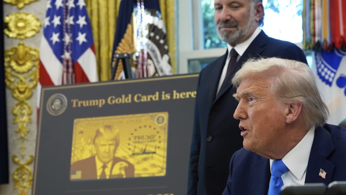Trump firma proclamación contra visas H-1B