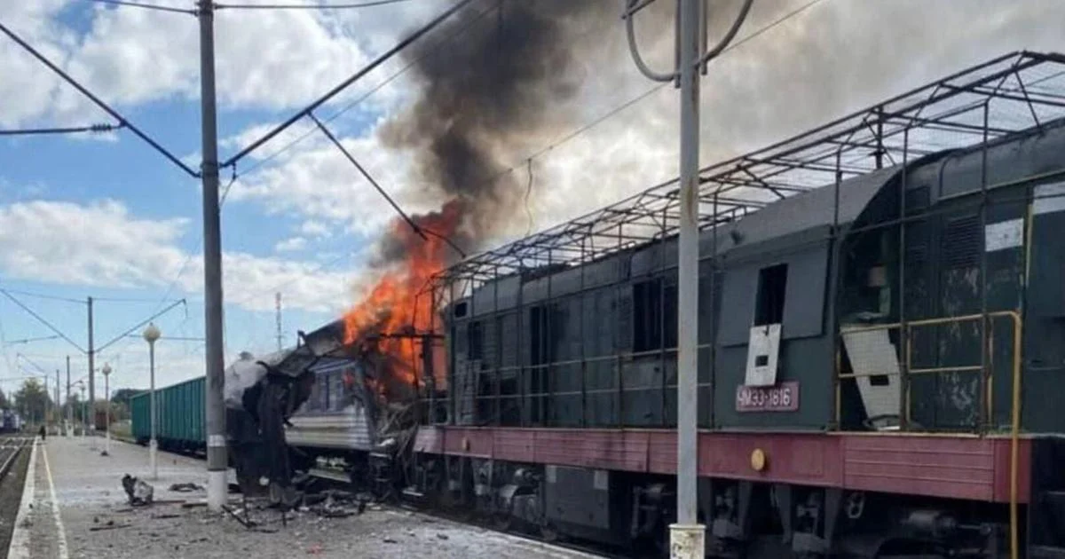 Decenas de heridos por drones rusos en tren ucraniano