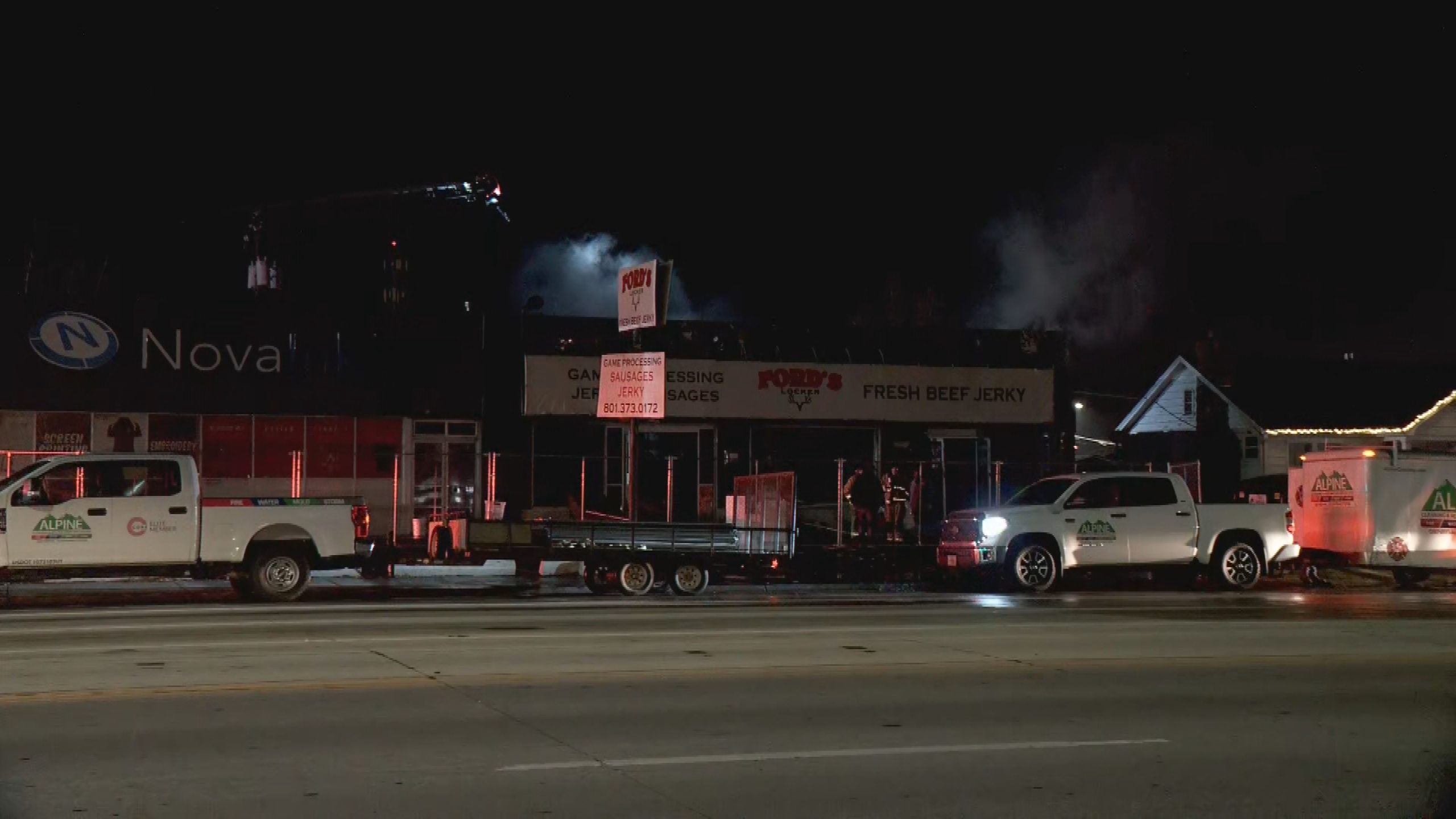 Fuego comercial masivo en Provo