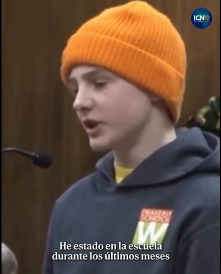 Joven alza la voz contra el miedo al ICE