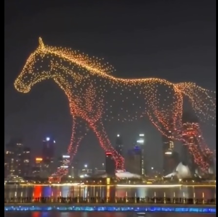 El cielo de China se convirtió en lienzo digital