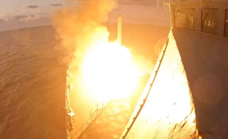 EE.UU. difunde video del ataque con misiles Tomahawk contra Irán
