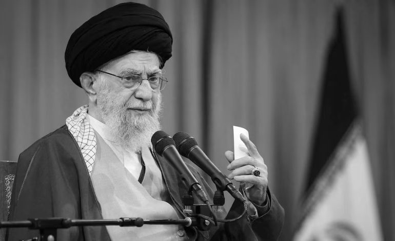 Khamenei, líder iraní, habría muerto tras ataques
