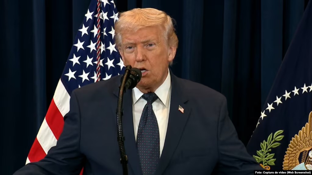 Trump amenaza con «adquisición» de Cuba