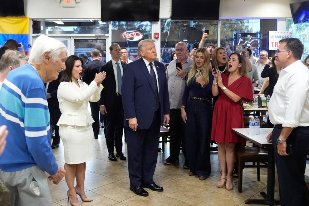 Trump se reunió con venezolanos en El Arepazo