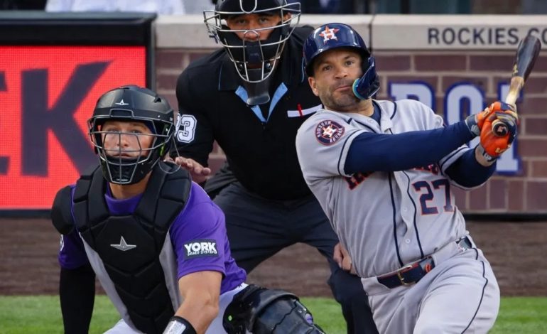Altuve alcanza 2,400 hits y agranda su leyenda