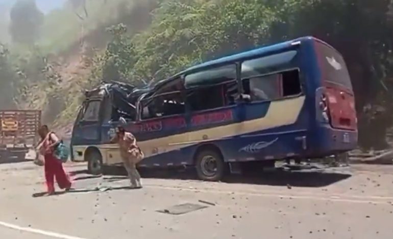 Atentado en Colombia deja siete víctimas mortales