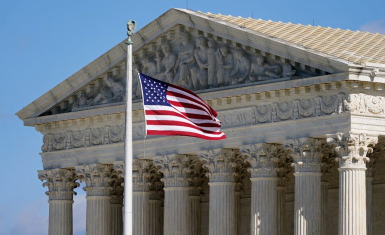 Corte Suprema vs. Trump: choque por derecho de nacimiento
