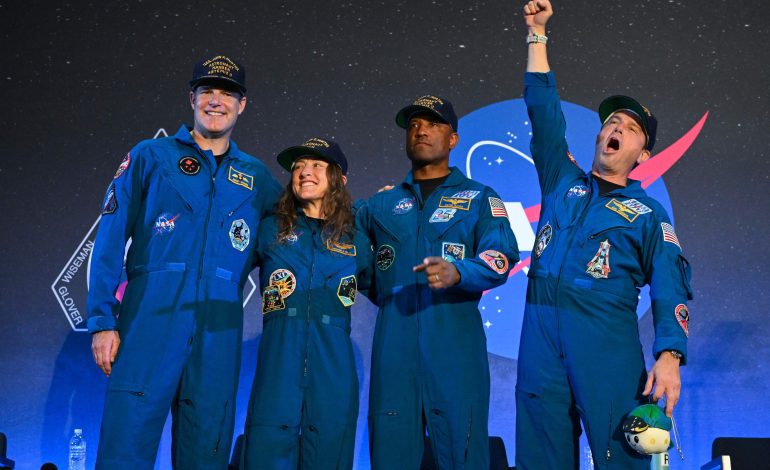 El momento en que se abrió la escotilla de Artemis II tras 50 minutos de angustia