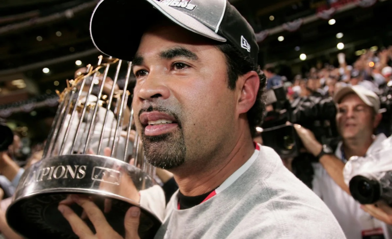 Los Medias Blancas retiran el número 13 de Ozzie Guillén