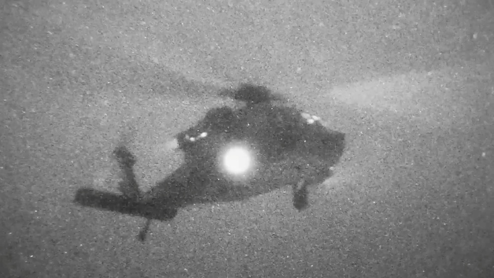 Marina de EEUU revela cómo interceptó un buque iraní en el Golfo de Omán