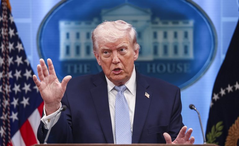 Trump afirma ser más popular que nadie en Venezuela