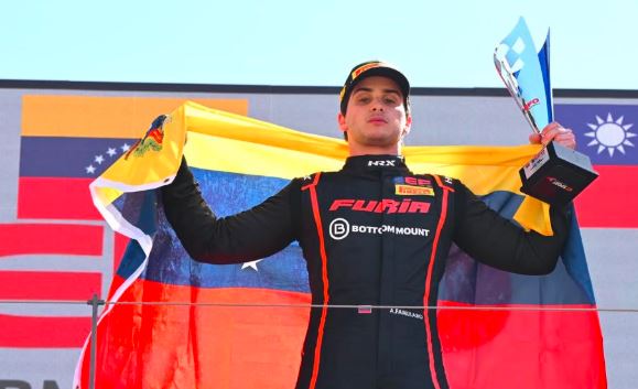 ¡Himno venezolano retumba en la Euroformula!