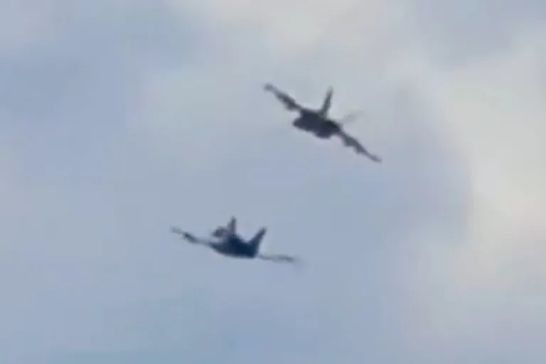 Dos cazas militares chocan en pleno vuelo en Idaho