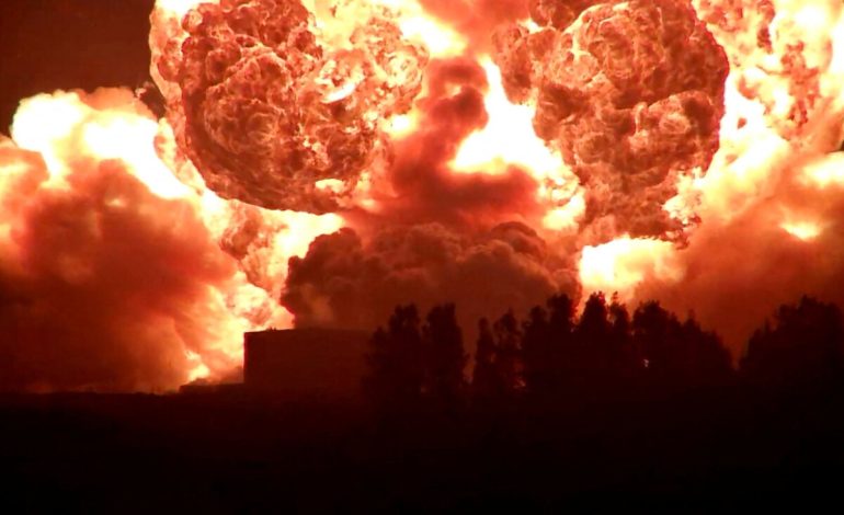 Explosión de cohete de Blue Origin ilumina el cielo de Florida