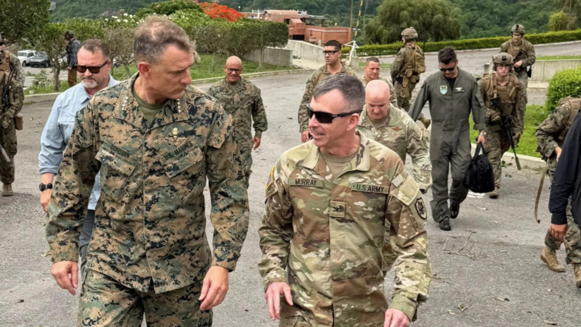 La visita militar que desconcertó al chavismo