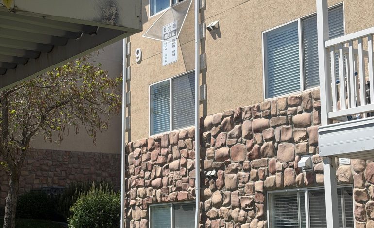 Menor herido al caer desde apartamento en Riverton