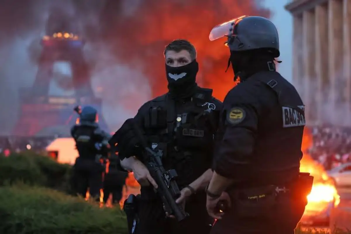 336 arrestados tras celebraciones del PSG en Francia