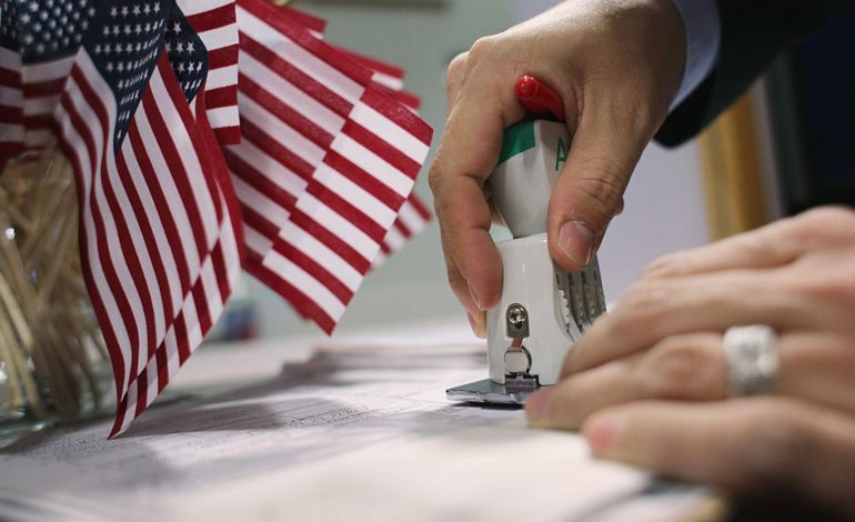 Fallo histórico Juez federal declara ilegales las restricciones migratorias de Trump para 39 países