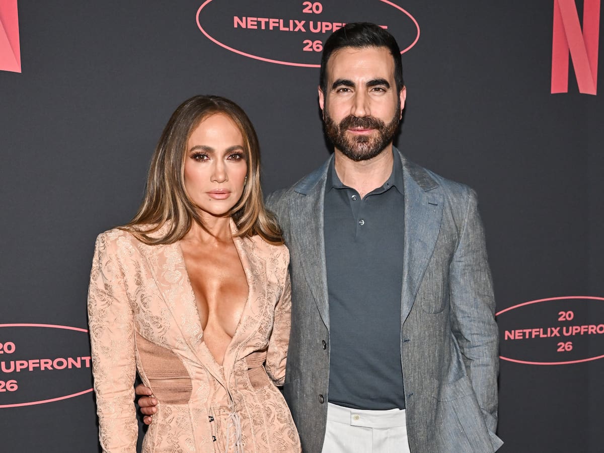 J.Lo y Brett Goldstein conquistan la alfombra roja