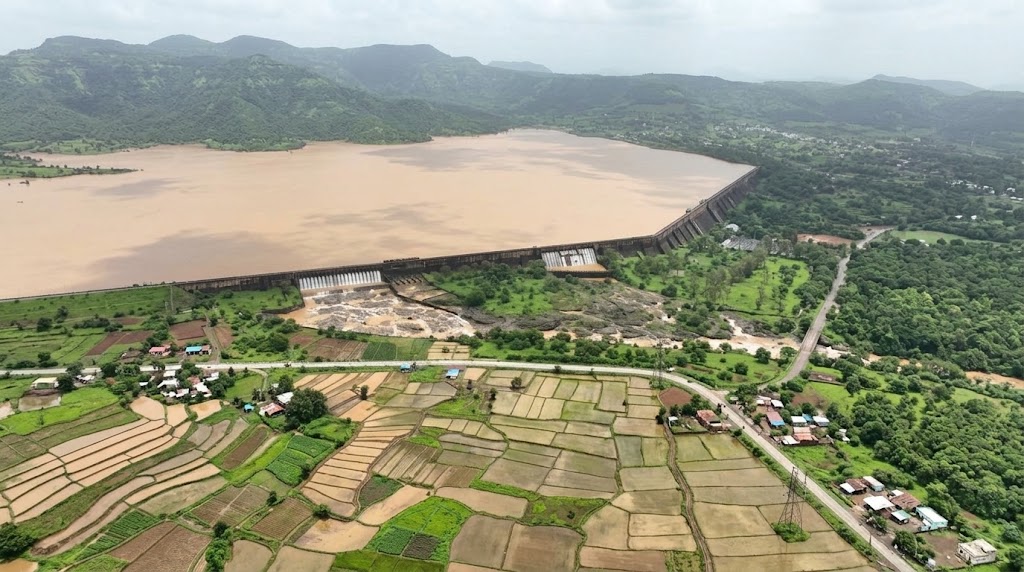 Alerta en India: represas al límite por inundaciones masivas