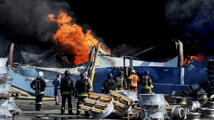 Ataque ruso sobre Kiev deja decenas de muertos y heridos