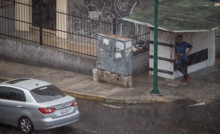 Caracas bajo el agua: tormenta eléctrica causa caos en la capital venezolana