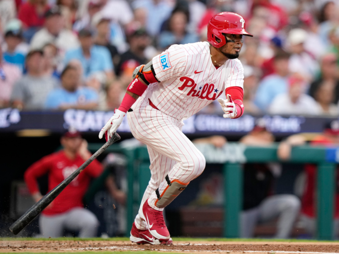 Luis Arráez lidera los imparables de la MLB con 153 hits