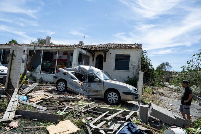 Tornado arrasa un pueblo francés