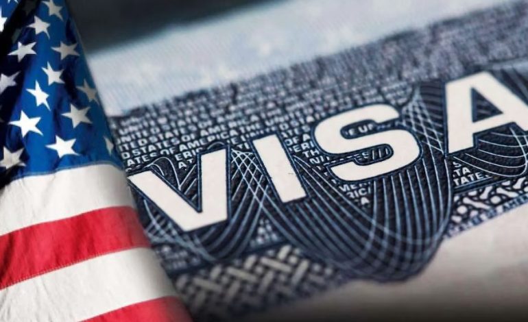 Tribunal federal frena veto de visados de Trump a 75 países