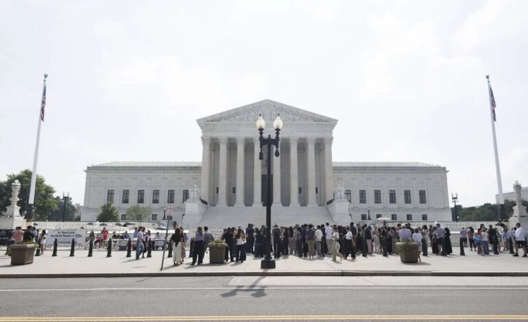 EE.UU. pide al Supremo vía libre para deportar a terceros países