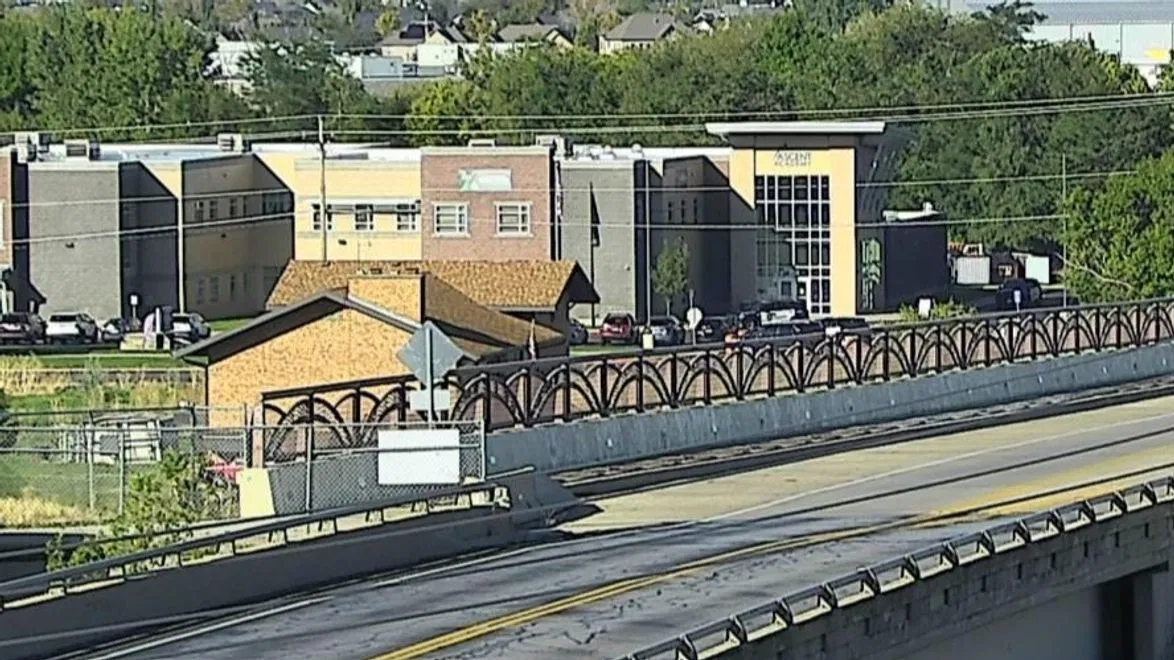 Evacuan la Academia Farmington Ascent por amenaza de bomba