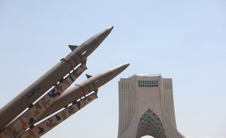 Irán amenaza con «ataques devastadores» contra bases de EEUU
