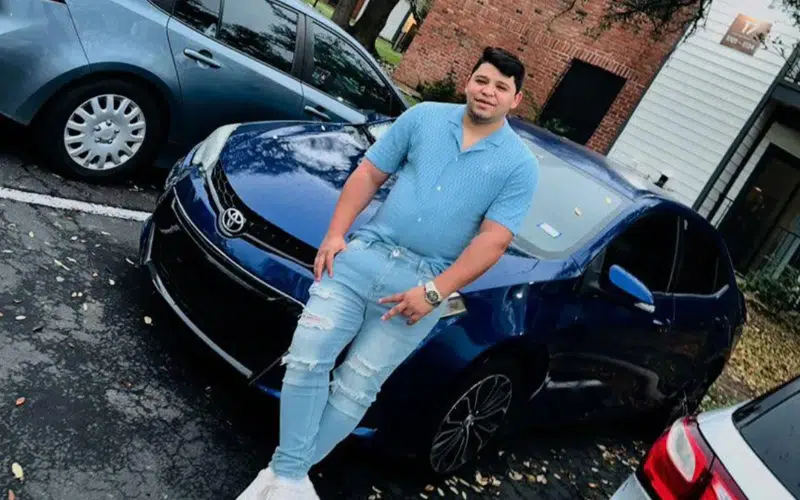 Juez suspende deportación de venezolano herido por ICE en Austin